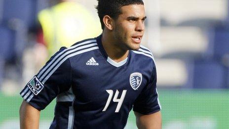 Dom Dwyer trains with Sporting Kansas City