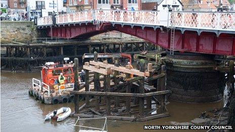 Whitby swing bridge