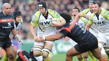 Ryan Jones in action
