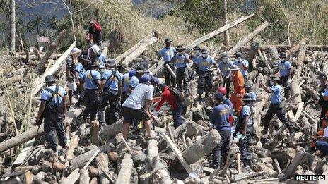 Rescuers in New Bataan town in Compostela Valley