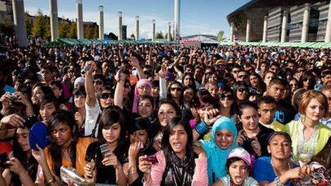 Crowds at Cardiff Mela