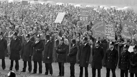 A "Right To Work" Rally by miners at the Nottinghamshire NUM Headquarters, Mansfield, during the miners strike of 1984