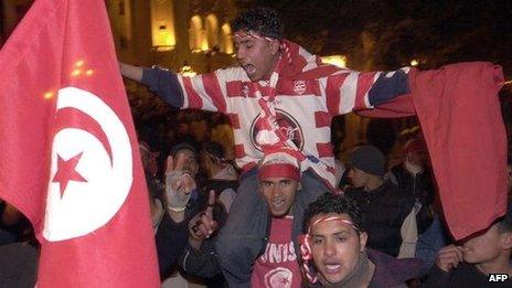 Tunisian supporters celebrating in 2004