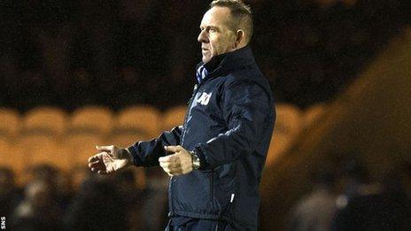 Kenny Shiels remonstrates on the sidelines at St Mirren Park