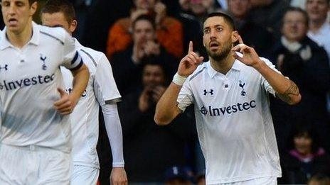 Clint Dempsey celebrates scoring