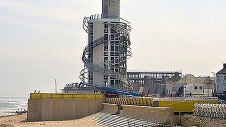 Redcar vertical pier