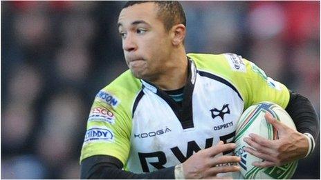 Ospreys wing Eli Walker