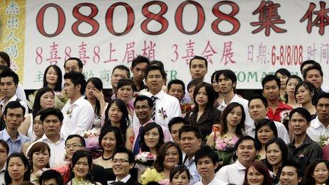 Chinese Malay couples tying the knot