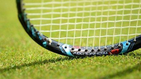 tennis racket