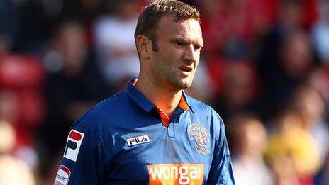 Blackpool defender Ian Evatt