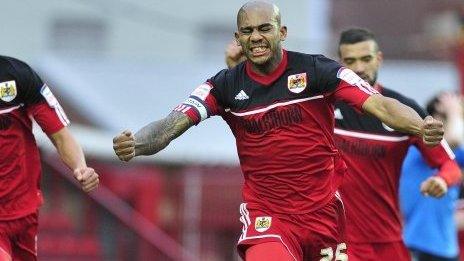 Bristol City's Marvin Elliott celebrates his goal to make it 2-0 against Nottingham Forest