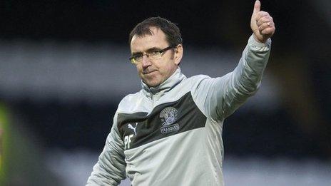 Hibernian manager Pat Fenlon