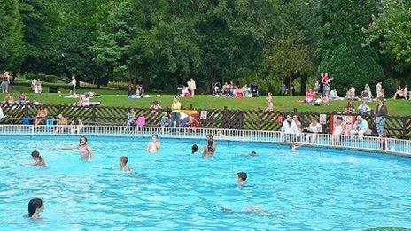 Pontypridd paddling pool