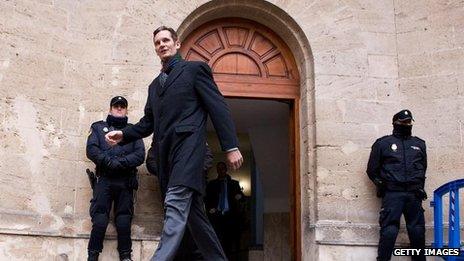 Inaki Urdangarin leaving court in Palma de Mallorca (23 Feb)