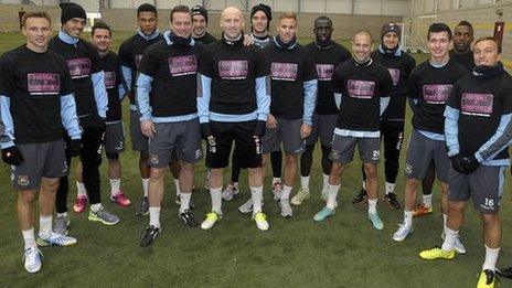 West Ham players supporting Football v Homophobia T-shirts