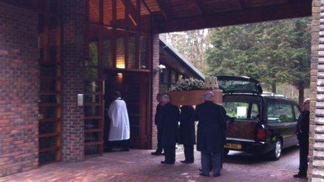 Una Crown's funeral, King's Lynn Crematorium