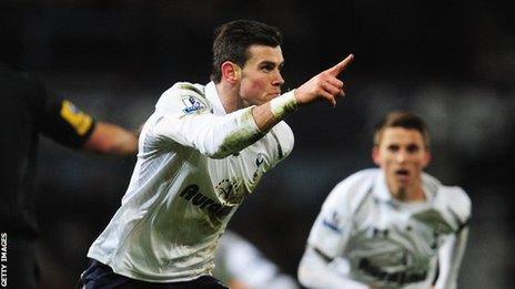 Gareth Bale scores for Tottenham