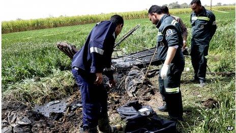 Rescue workers at scene of balloon crash (26/02/13)