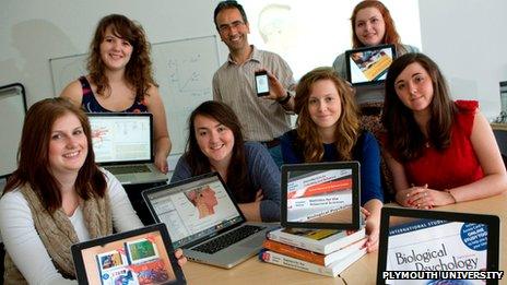 Professor Phil Gee with Plymouth University psychology students