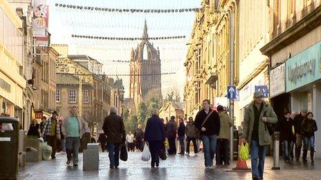 Paisley is considering bringing back traffic to its pedestrian shopping street