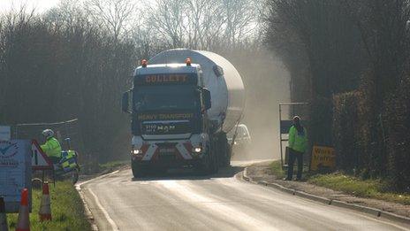 lorry with turbine