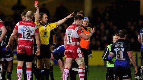 Darren Dawidiuk is sent off against Bath