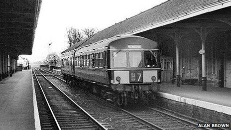 Diesel train at Ripon