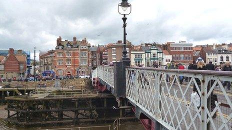 Whitby swing bridge