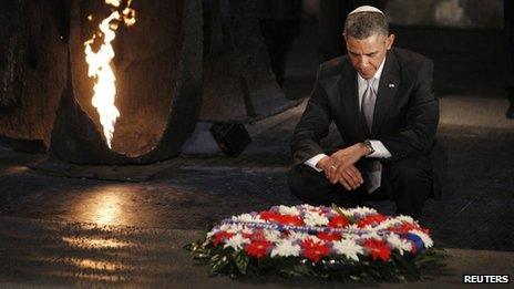 Barack Obama lays a wreath at Yad Vashem (22 March 2012)