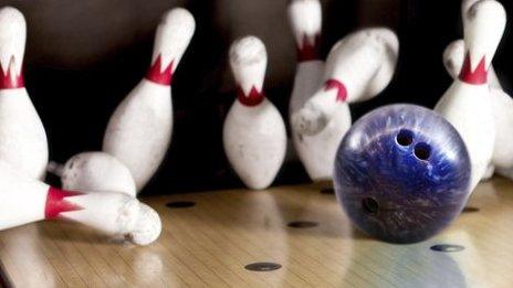 10-pin bowling