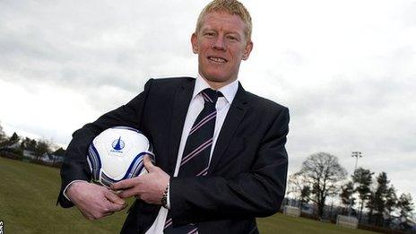 New Falkirk manager Gary Holt