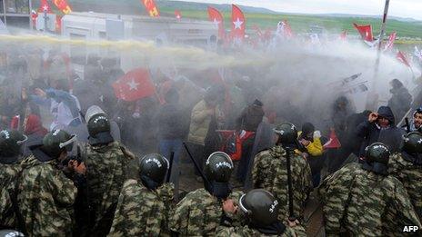 Silivri courthouse clash, 8 Apr 13