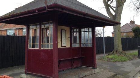 Bus shelter on Henley Road, Caversham