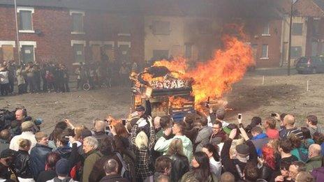 Effigy of Margaret Thatcher set alight