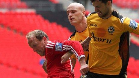 Andy Morrell in action at Wembley