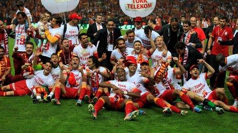 Galatasaray players celebrate title