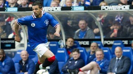 Nacho Novo back in Rangers colours