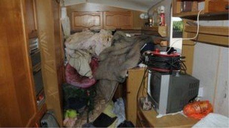 Men's accommodation