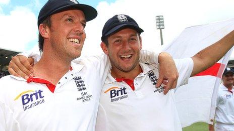 Graeme Swann and Tim Bresnan