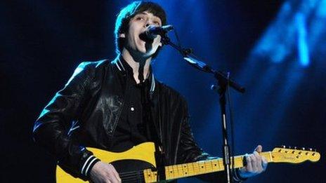 Jake Bugg performing