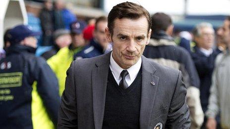 St Mirren manager Danny Lennon