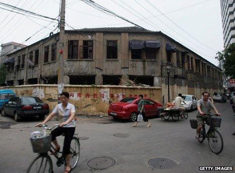 Derelict comfort station in China, pictured in 2007 as it was earmarked for demolition