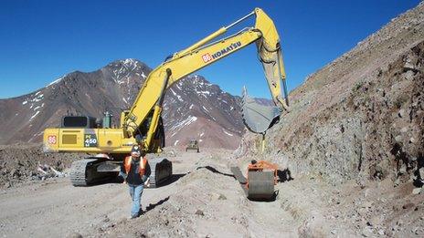 Concrete Canvas material being used in a Chilean gold mine last year