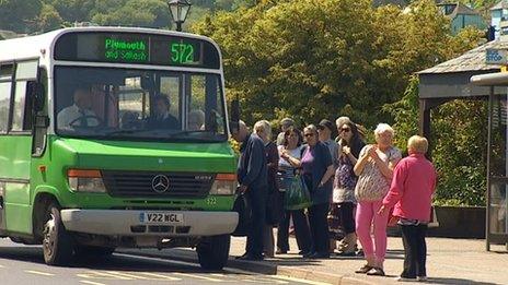 Bus in Boscastle