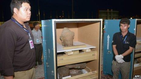 Cambodian statues returned