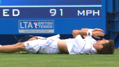 Aljaz Bedene falls over