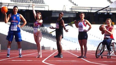 Dominique Allen, Yvette Baker, Mo Farah, Sophie Hoskins and Maddie Thompson