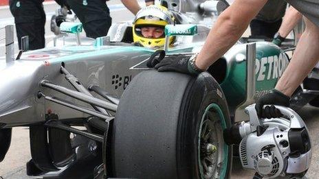 Mercedes tyre change