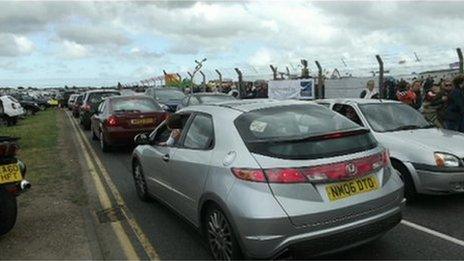 Cars queuing to get to the South East Air Show