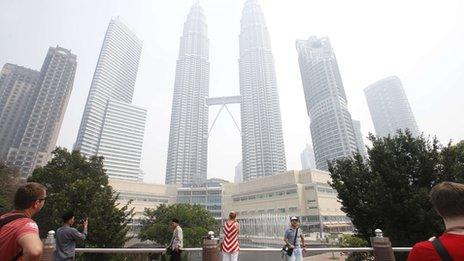 Petronas Towers shrouded in haze (23 June 2013)